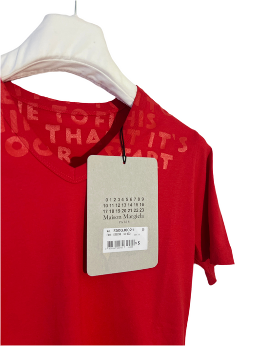 T-shirt rossa Maison Martin Margiela (nuova con cartellino) - Taglia S