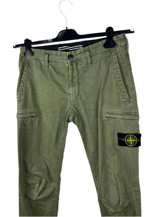 Pantaloni cargo verdi Stone Island - Taglia W30
