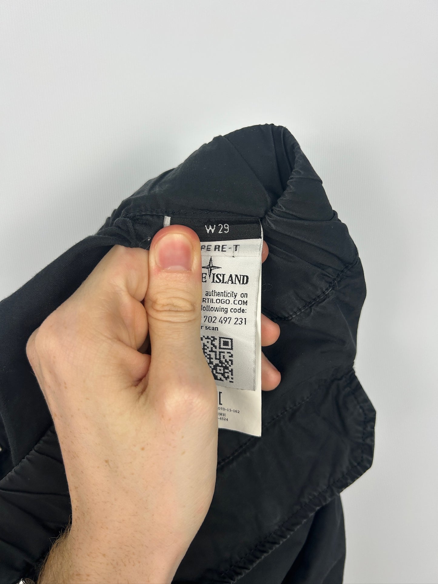Pantaloni cargo neri Stone Island - Taglia W29