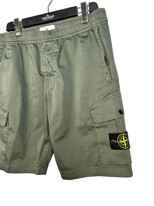 Pantaloncini cargo verdi Stone Island - Taglia W34