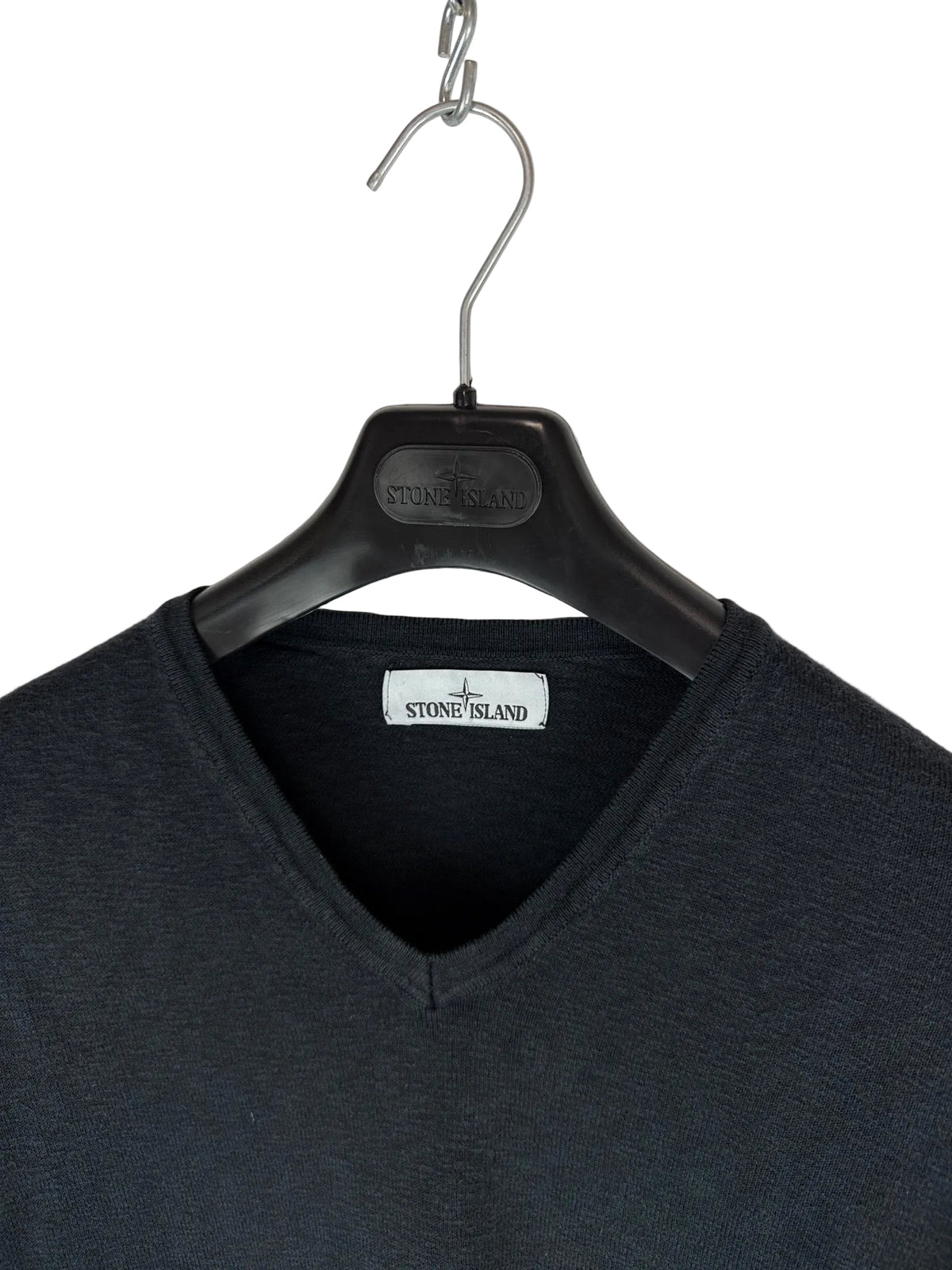 Maglione nero con scollo a V Stone Island - Taglia L