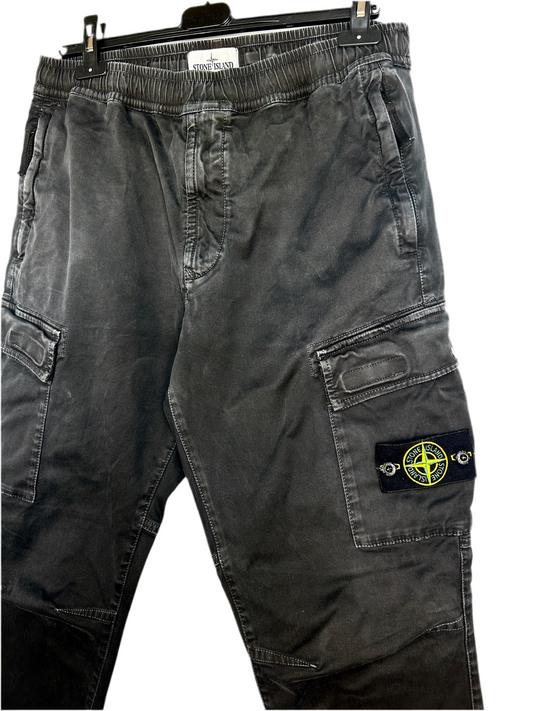 Pantaloni cargo neri Stone Island - Taglia W34