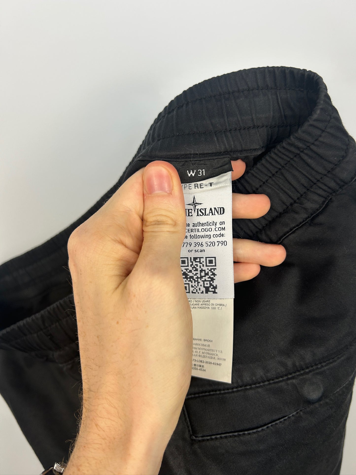 Pantaloni cargo neri Stone Island - Taglia W31
