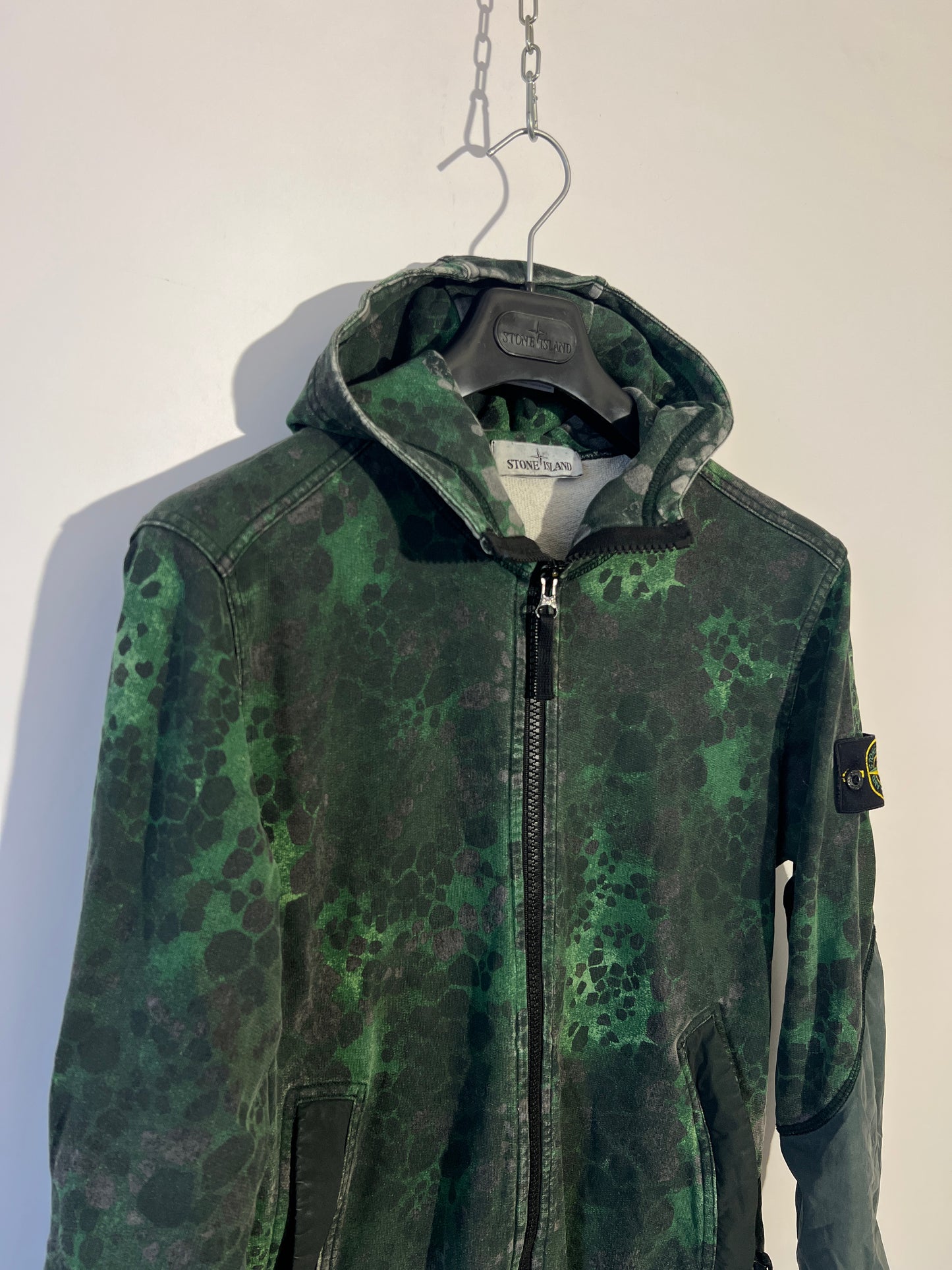 Felpa verde con zip e cappuccio Alligator Camo Stone Island - Taglia M
