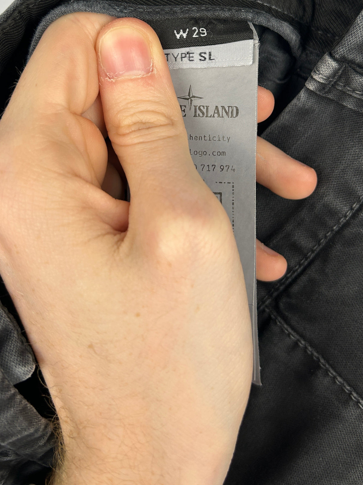 Pantaloni cargo grigi Stone Island - Taglia W29