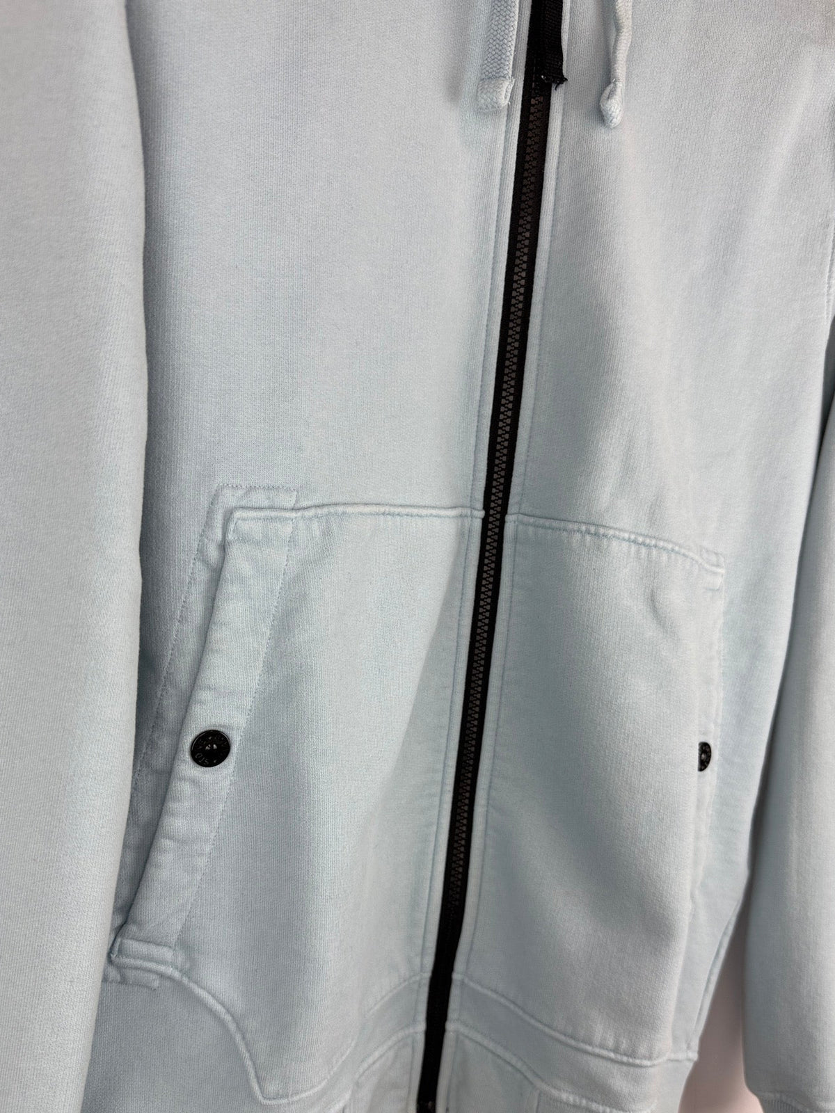 Felpa azzurra con zip e cappuccio Stone Island - Taglia M