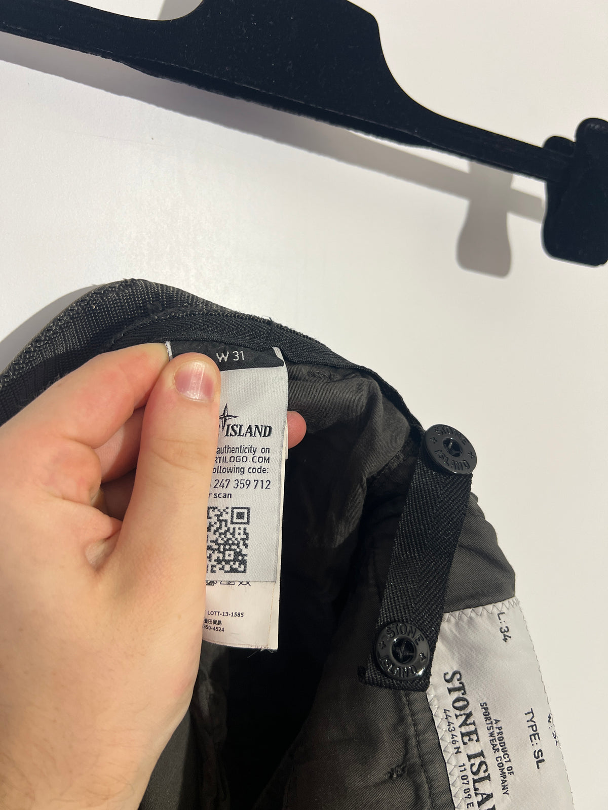 Pantaloncini cargo grigi antracite Stone Island - Taglia W31