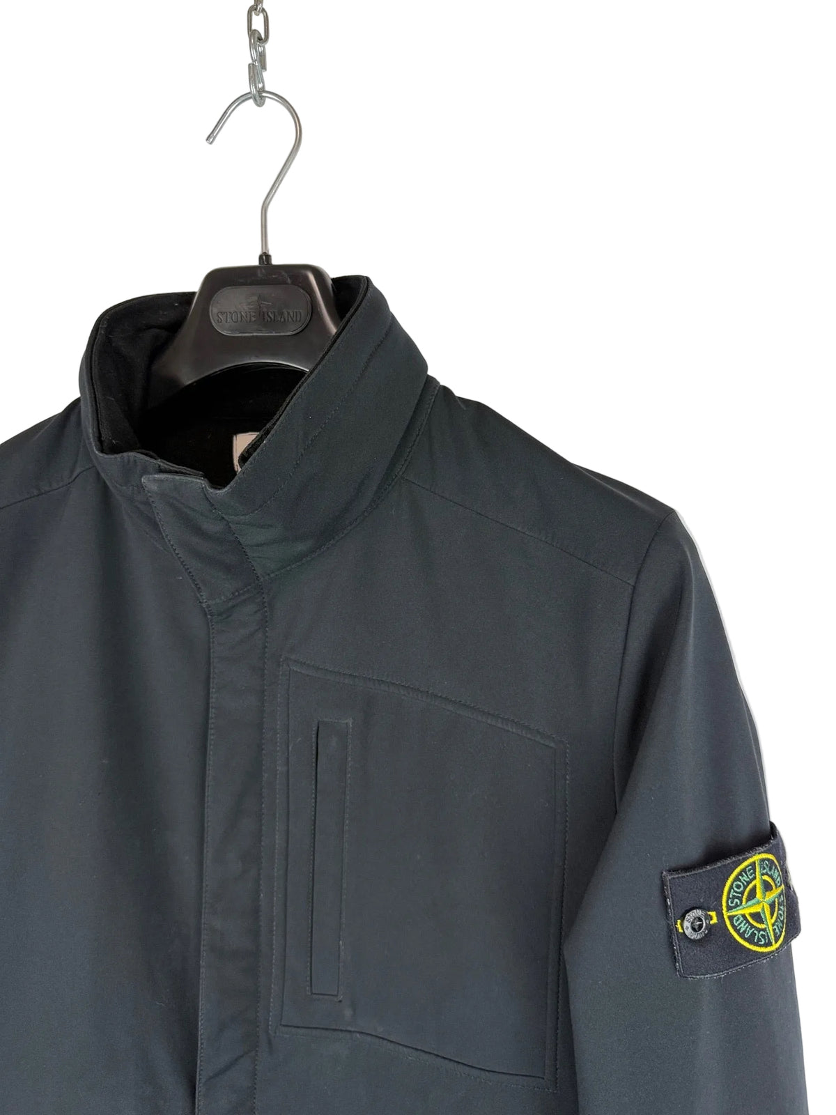 Giacca Soft Shell-R nera con zip e cappuccio Stone Island - Taglia M