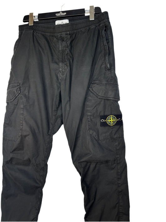 Pantaloni cargo neri Stone Island - Taglia W36