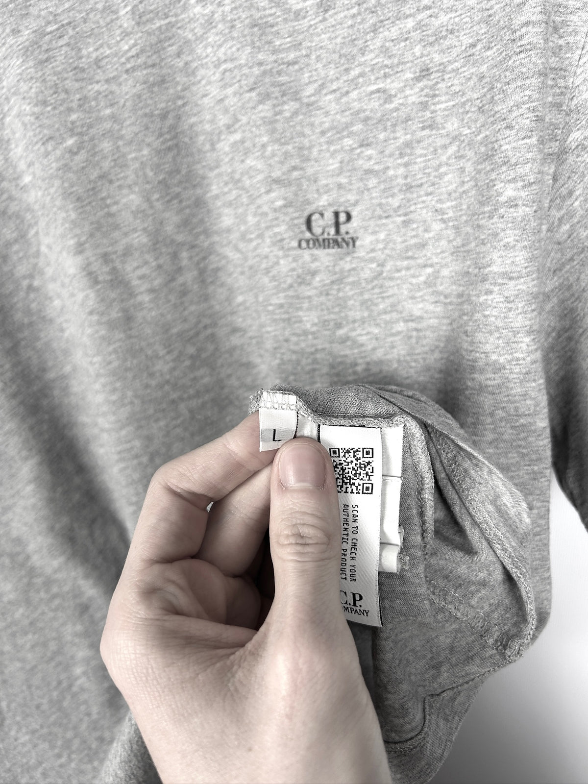 T-shirt grigia C.P. Company - Taglia L
