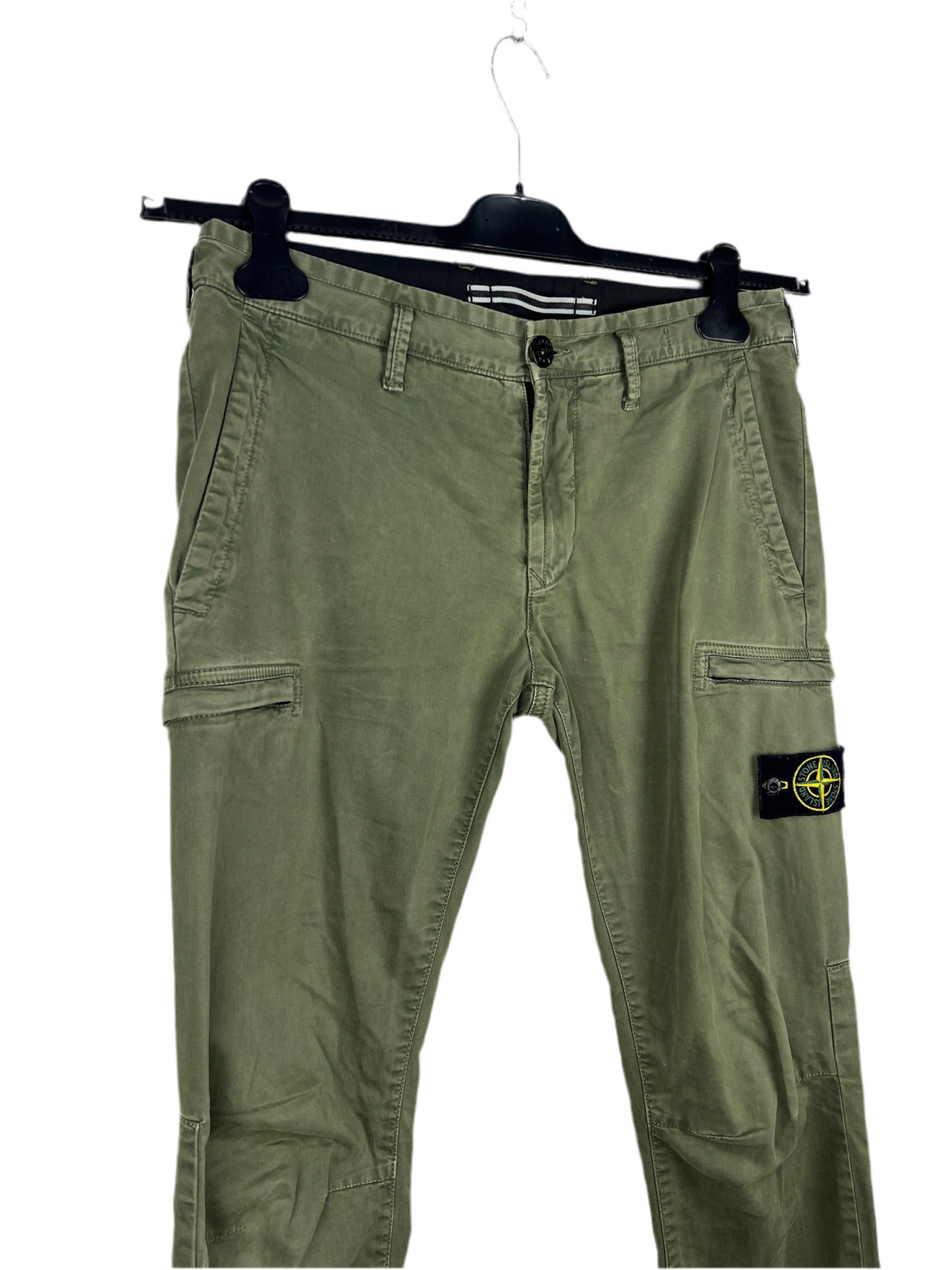 Pantaloni cargo verdi Stone Island - Taglia W30