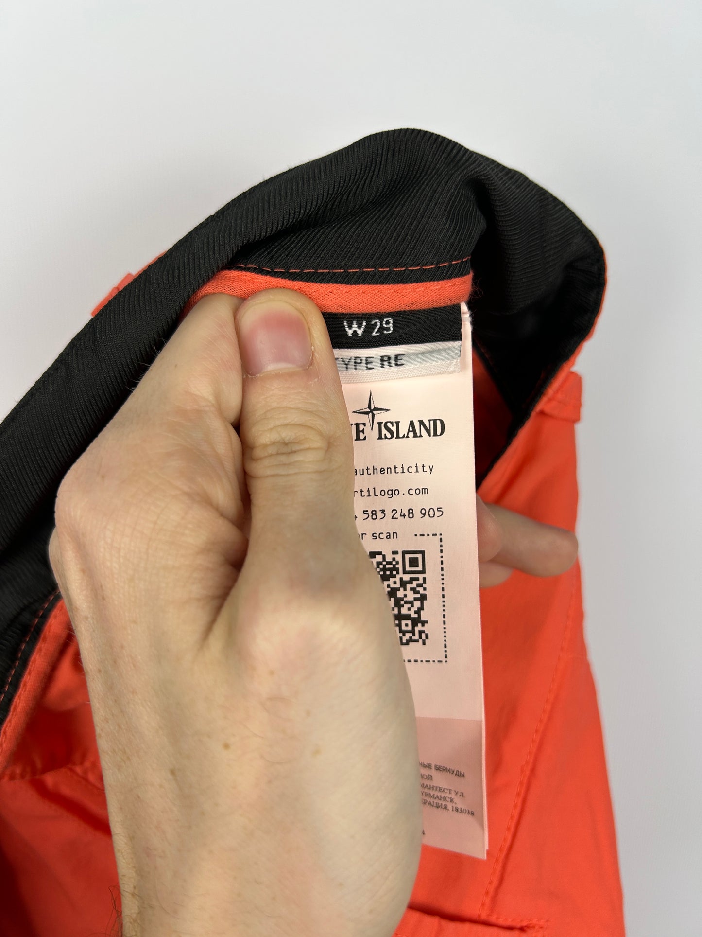 Pantaloncini cargo arancioni Stone Island (nuovi con cartellino) - Taglia W29