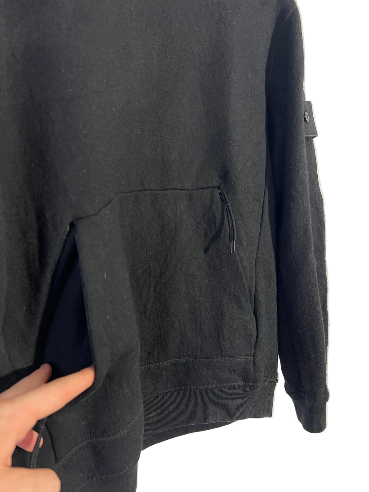 Maglione Ghost nero con tascone Stone Island - Taglia M