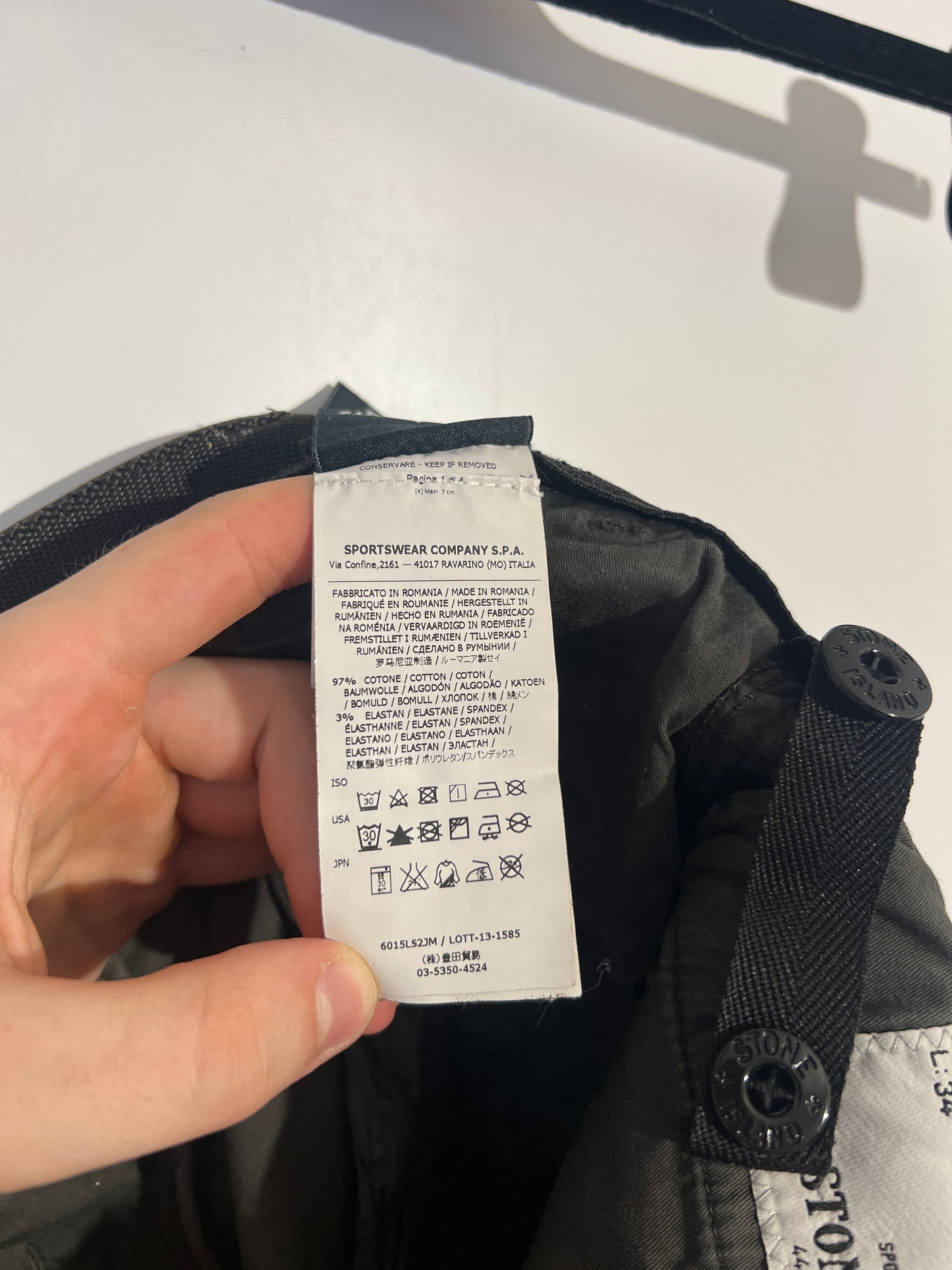 Pantaloncini cargo grigi antracite Stone Island - Taglia W31