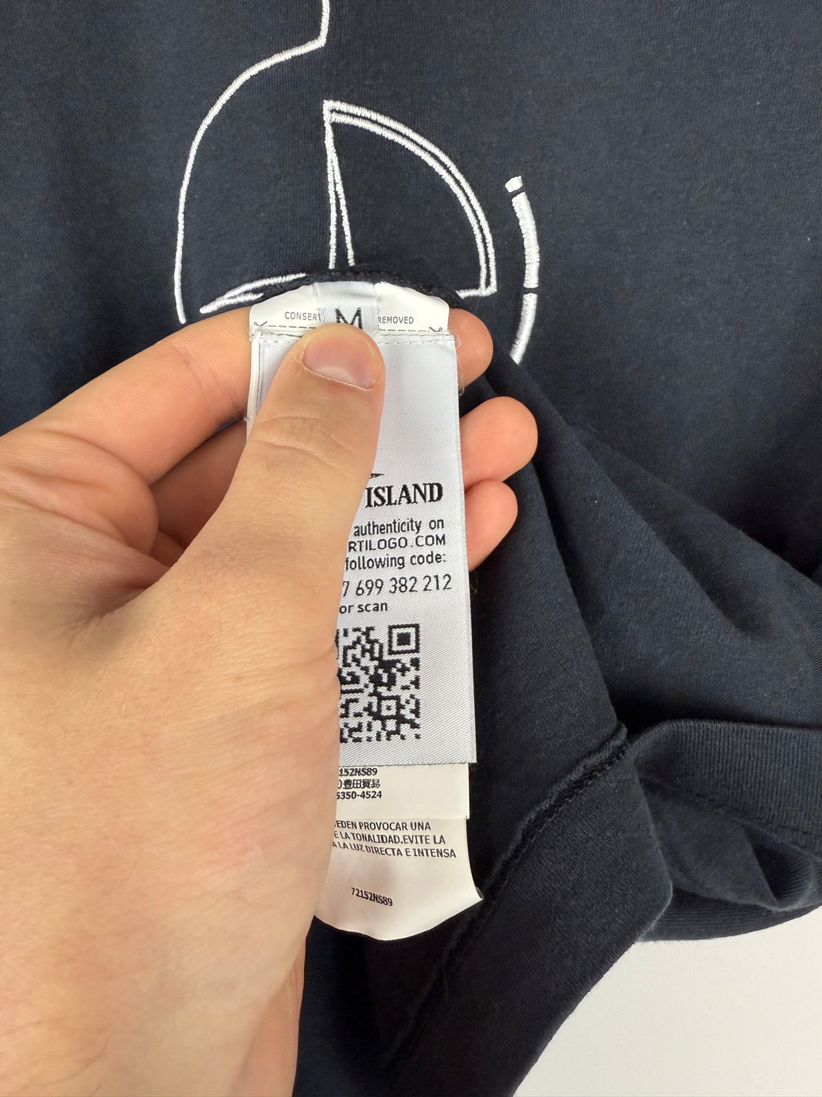 T-shirt blu navy con stampa Stone Island - Taglia M