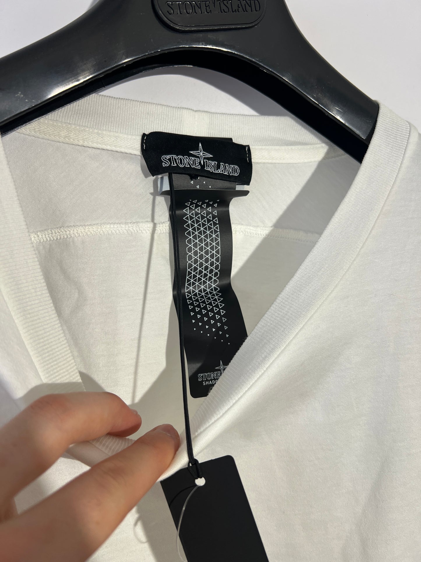 T-shirt a maniche lunghe bianca Stone Island Shadow Project (nuova con cartellino) - Taglia M