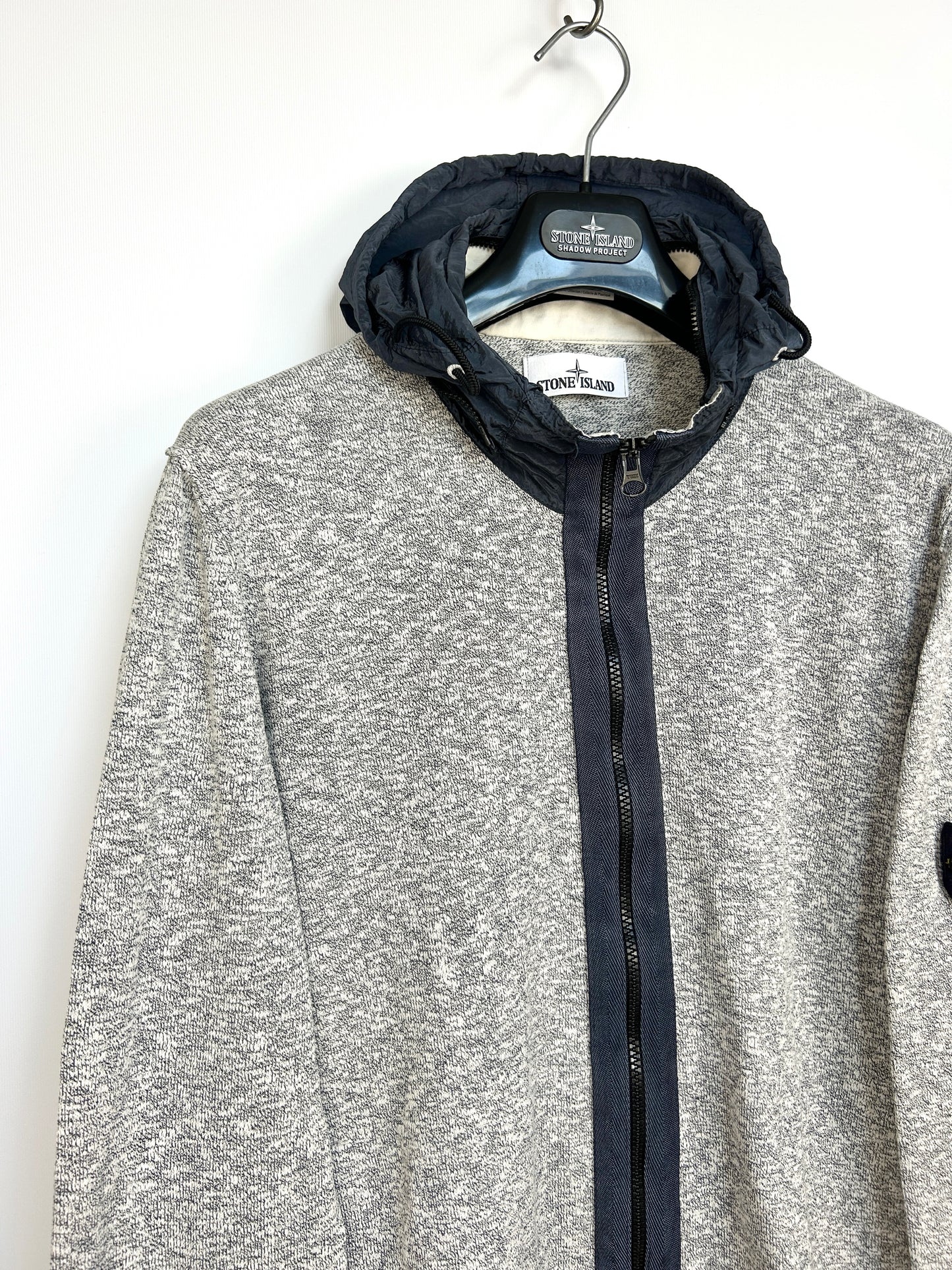 Felpa in maglia grigia con zip e cappuccio Stone Island - Taglia XXL