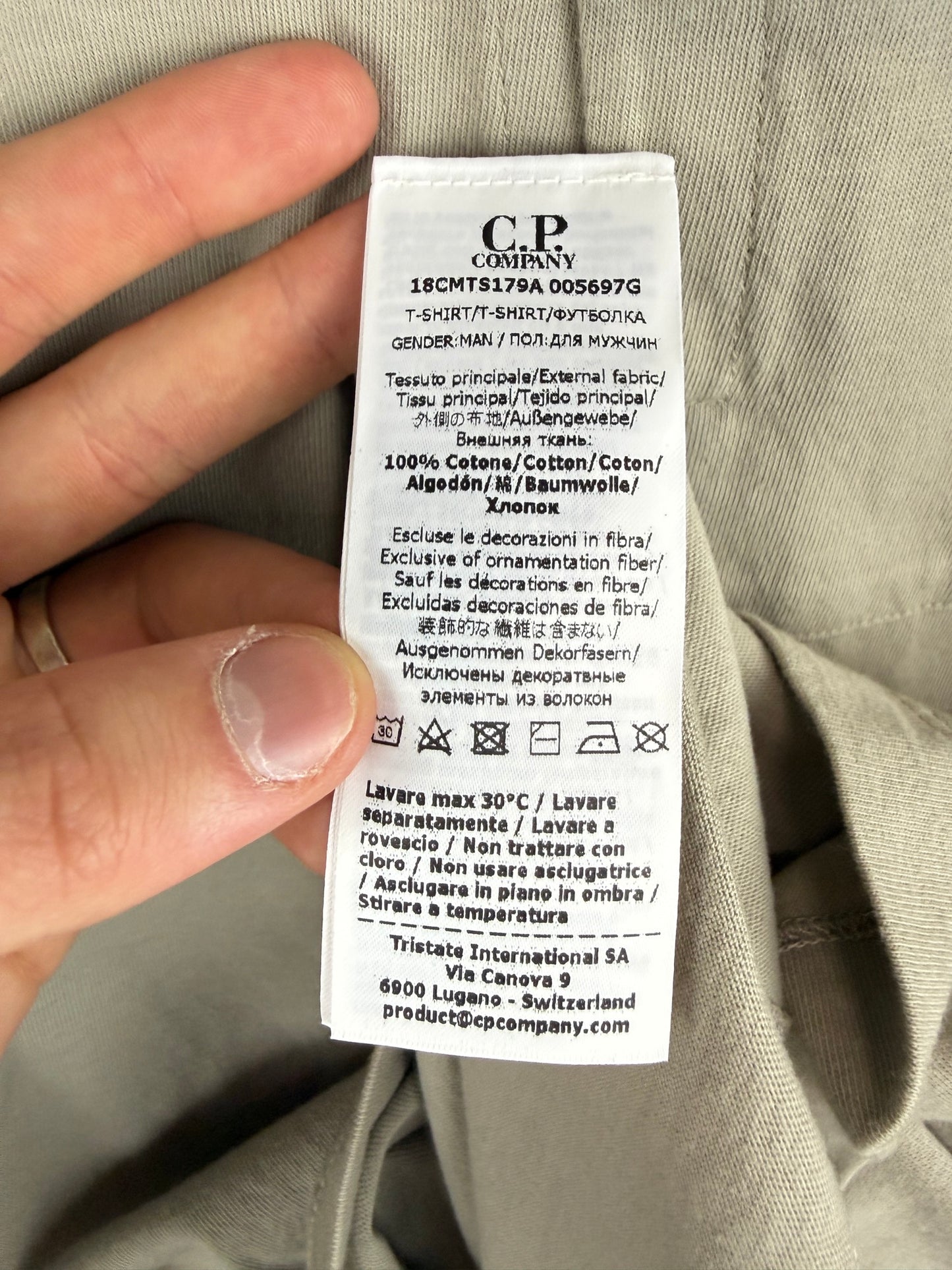 T-shirt grigia con taschino sul petto C.P. Company (nuova con cartellino) - Taglia XL
