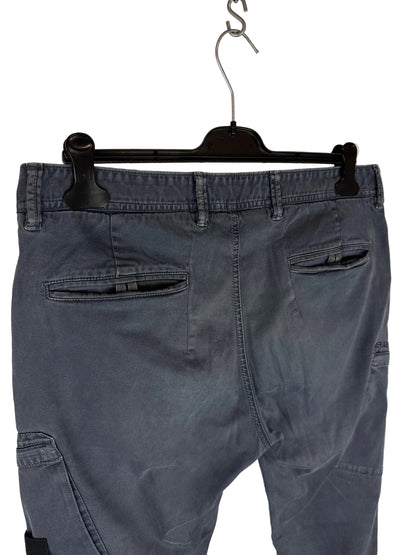 Pantaloni cargo blu navy Stone Island - Taglia W34