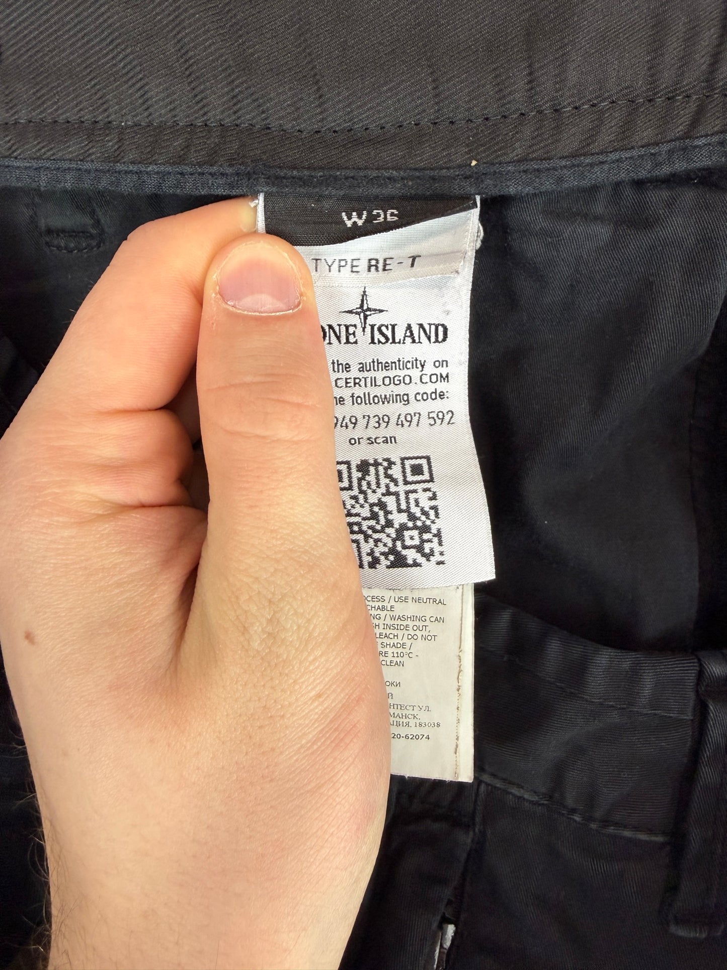 Pantaloni cargo neri Stone Island - Taglia W36