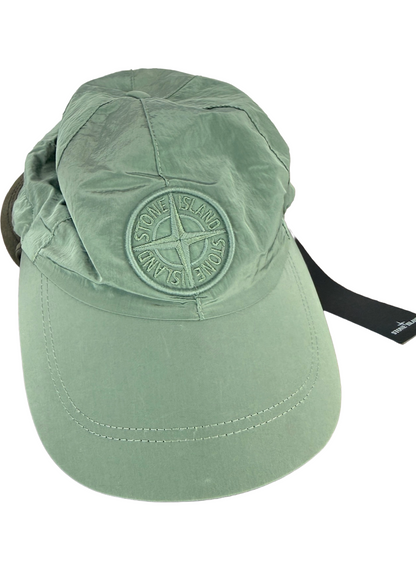 Cappello con visiera verde in econyl nylon Stone Island (nuovo con cartellino) - Taglia L