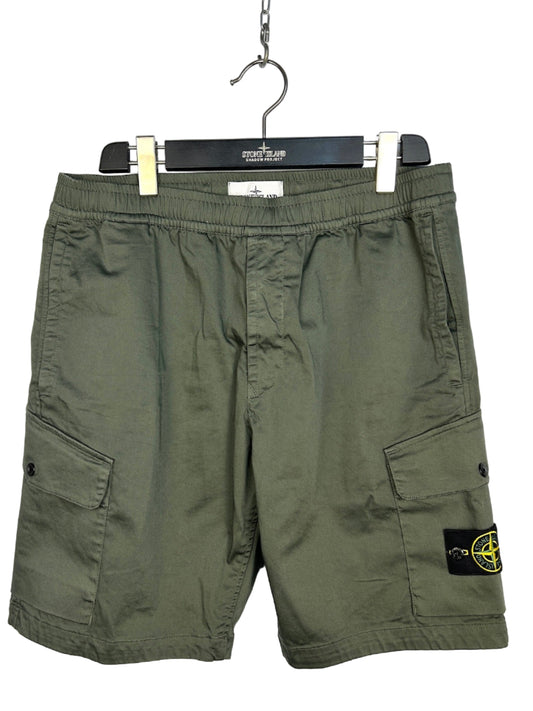 Pantaloncini cargo verdi Stone Island - Taglia W34