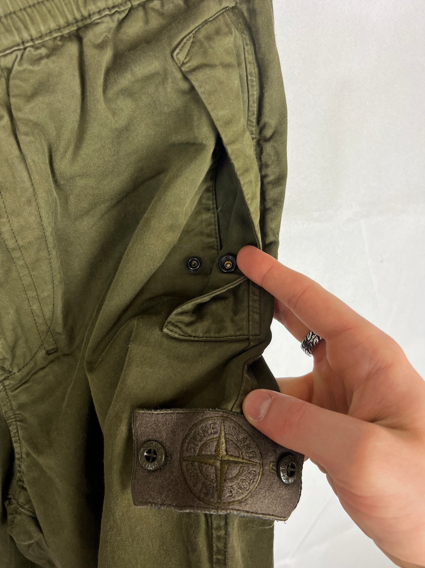 Olive green Ghost Stone Island cargo pants - Size W31