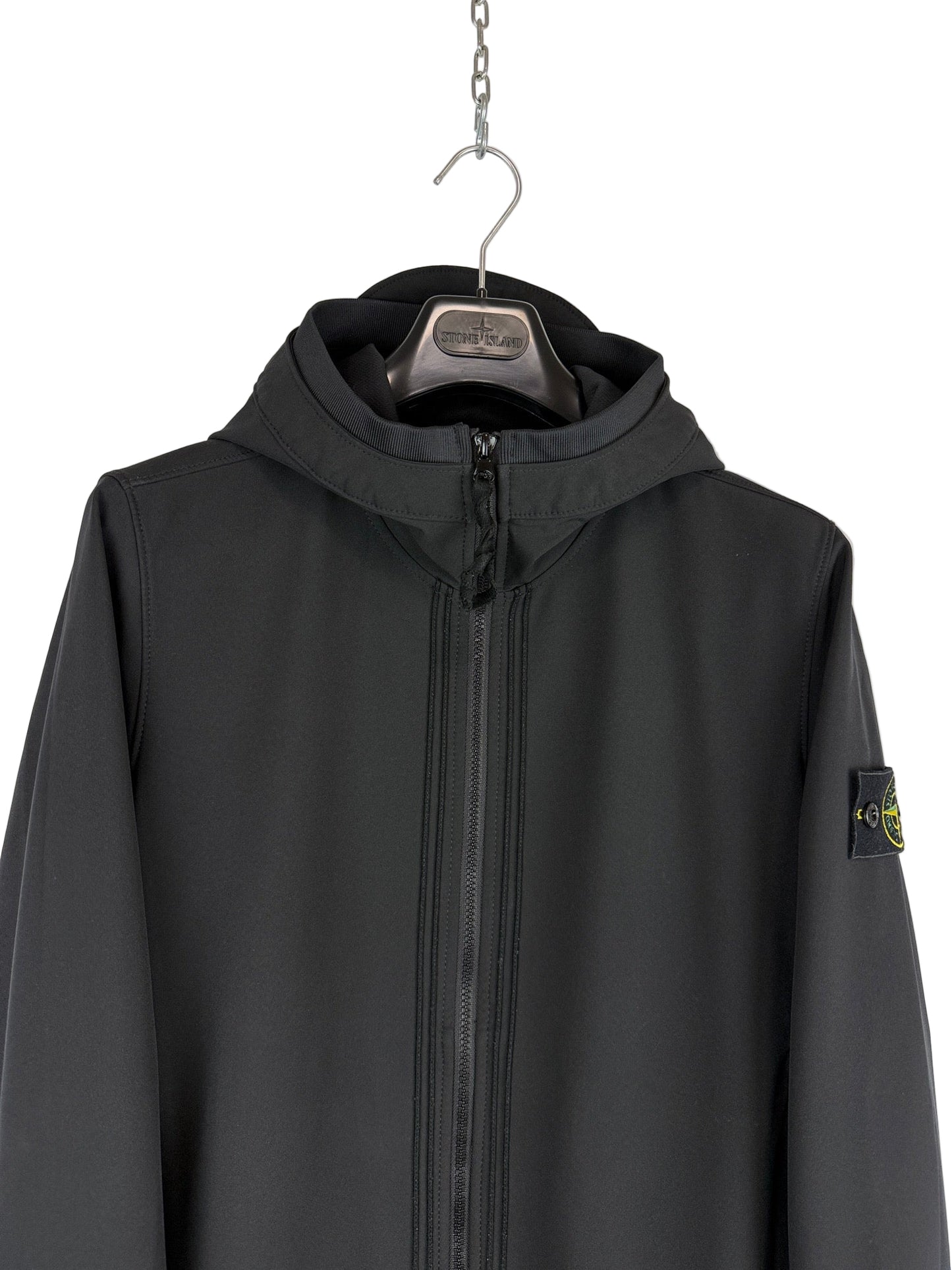 Giacca Light Soft Shell-R e.dye Technology nero con zip e cappuccio Stone Island - Taglia S