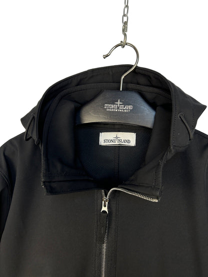Giacca Light Soft Shell-R nero con zip e cappuccio Stone Island - Taglia M