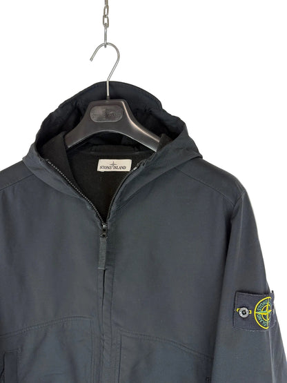 Giacca Soft Shell-R nera con zip e cappuccio Stone Island - Taglia L