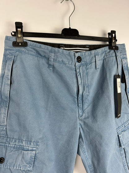 Pantaloncini cargo blu Stone Island (nuovi con cartellino) - Taglia W31