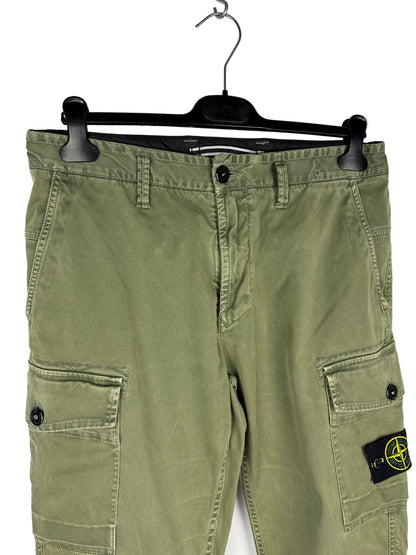 Pantaloni cargo verdi Stone Island - Taglia W31