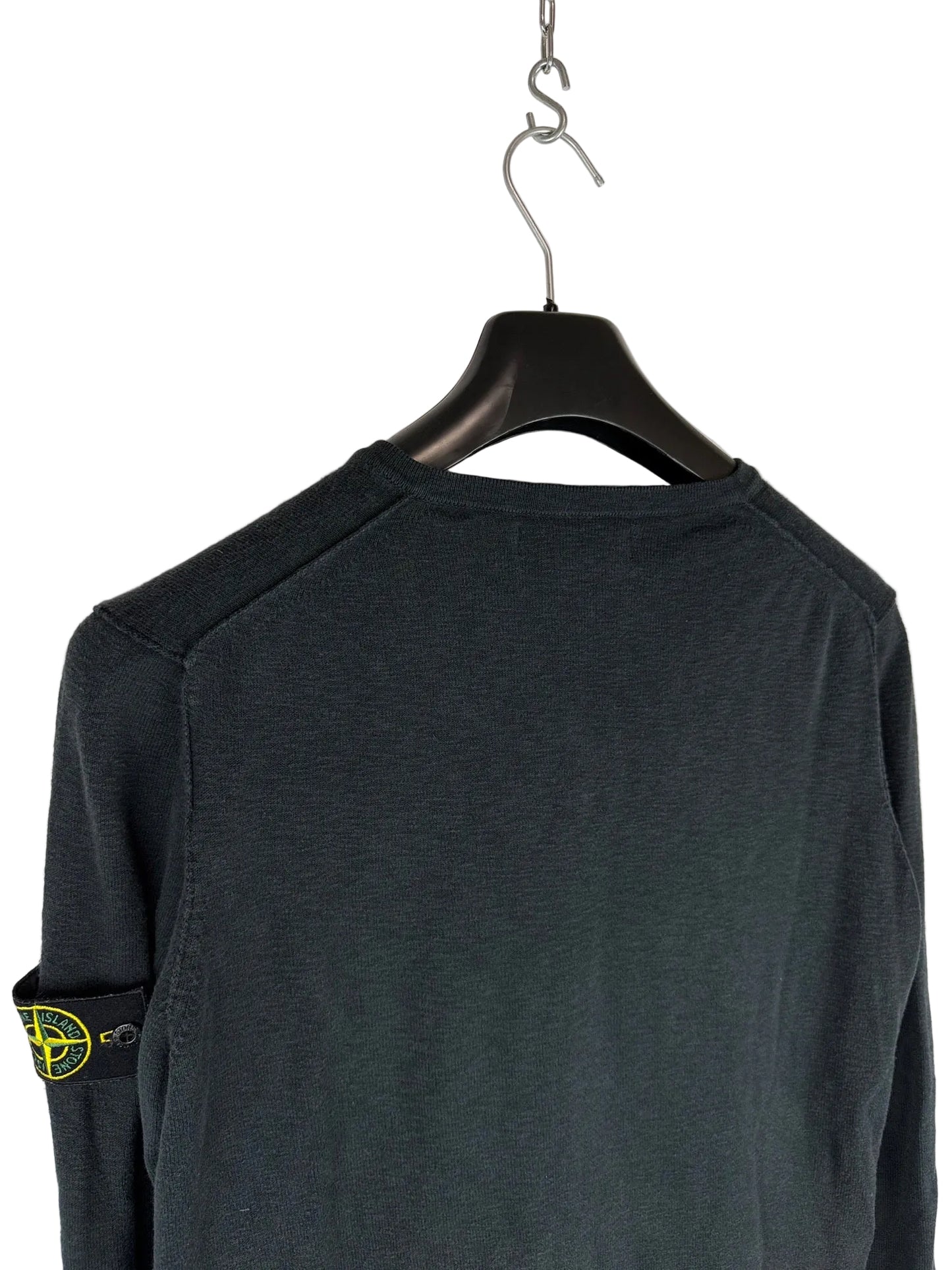 Maglione nero con scollo a V Stone Island - Taglia L