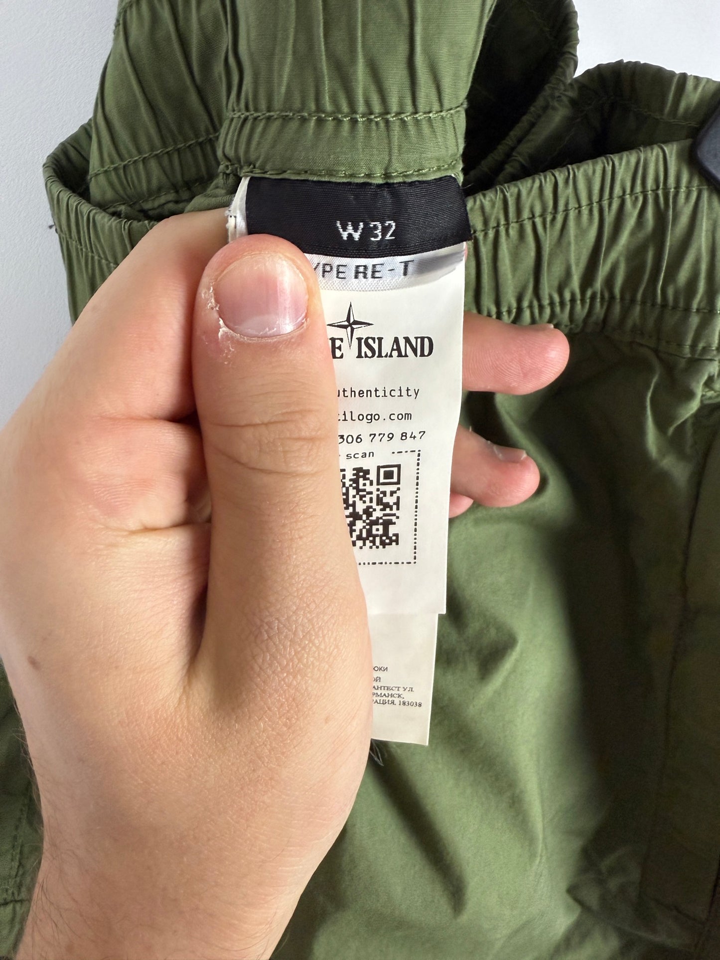 Pantaloni cargo verdi Stone Island - Taglia W32