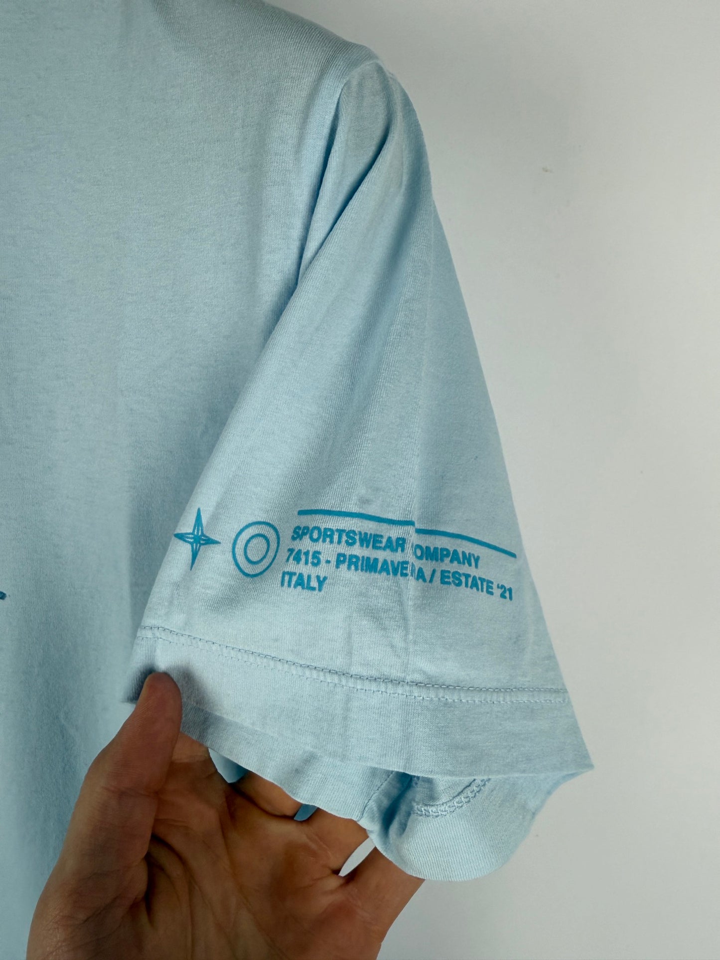 T-shirt azzurra con stampa Stone Island - Taglia M