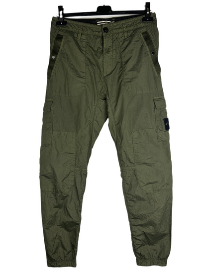 Pantaloni cargo verdi Stone Island - Taglia W30