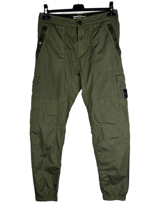 Pantaloni cargo verdi Stone Island - Taglia W30