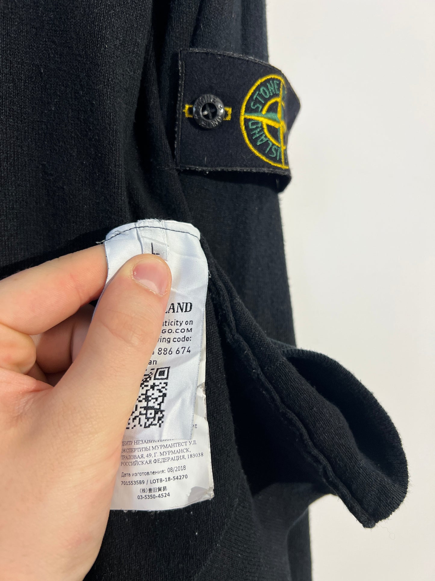 Maglione nero con strisce sui polsini Stone Island - Taglia M
