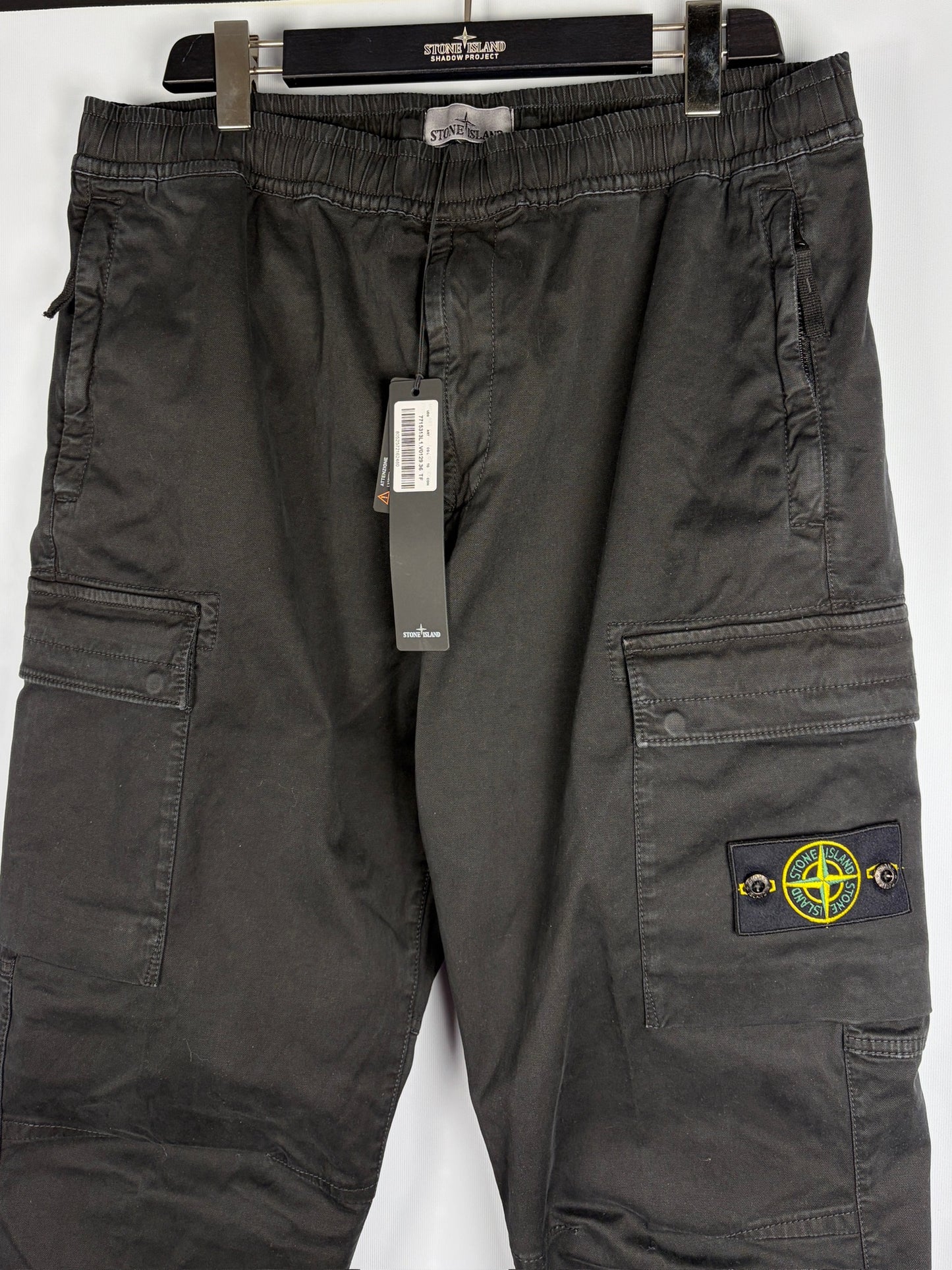 Pantaloni cargo neri Stone Island (nuovi con cartellino) - Taglia W36