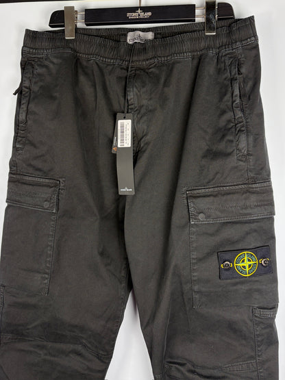 Pantaloni cargo neri Stone Island (nuovi con cartellino) - Taglia W36