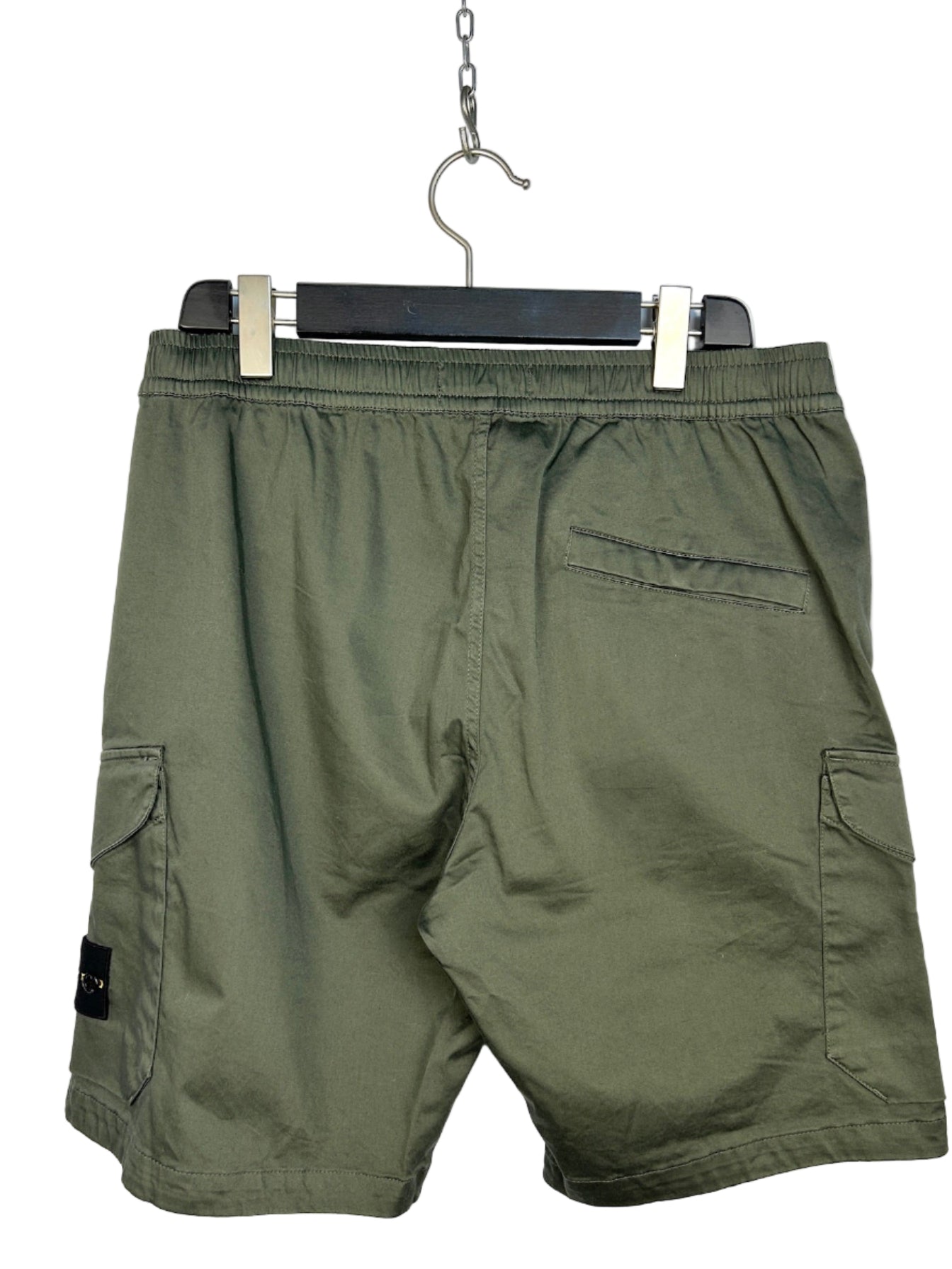Pantaloncini cargo verdi Stone Island - Taglia W34
