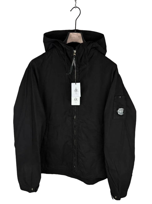 Giacca nera con zip e cappuccio C.P. Company (nuova con cartellino) - Taglia L, XL, XXL