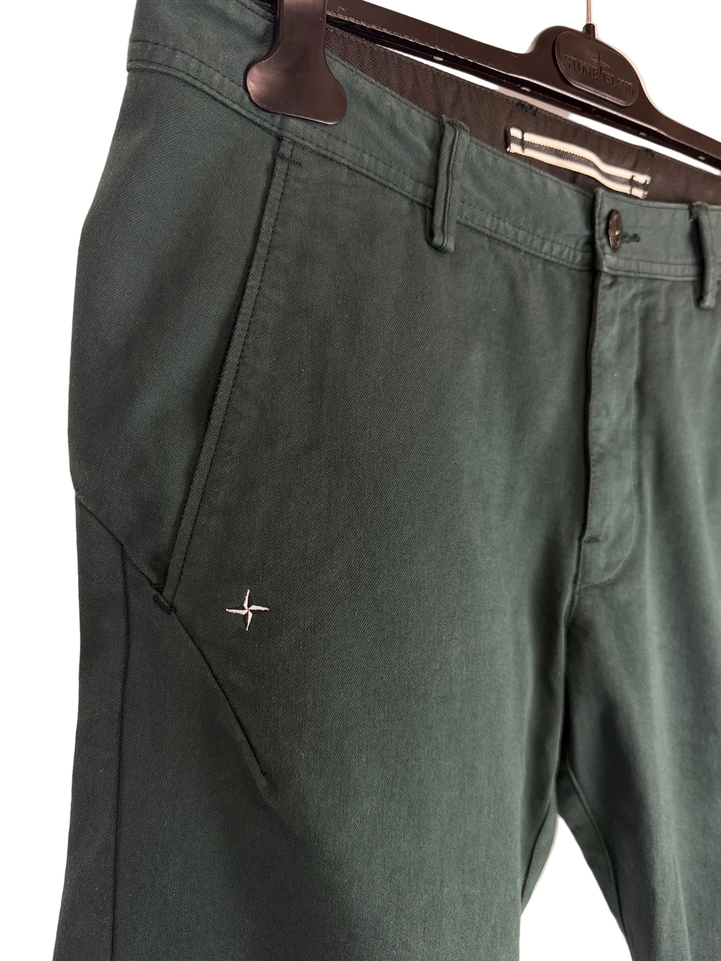Pantaloni verde petrolio Stellina Stone Island - Taglia W32