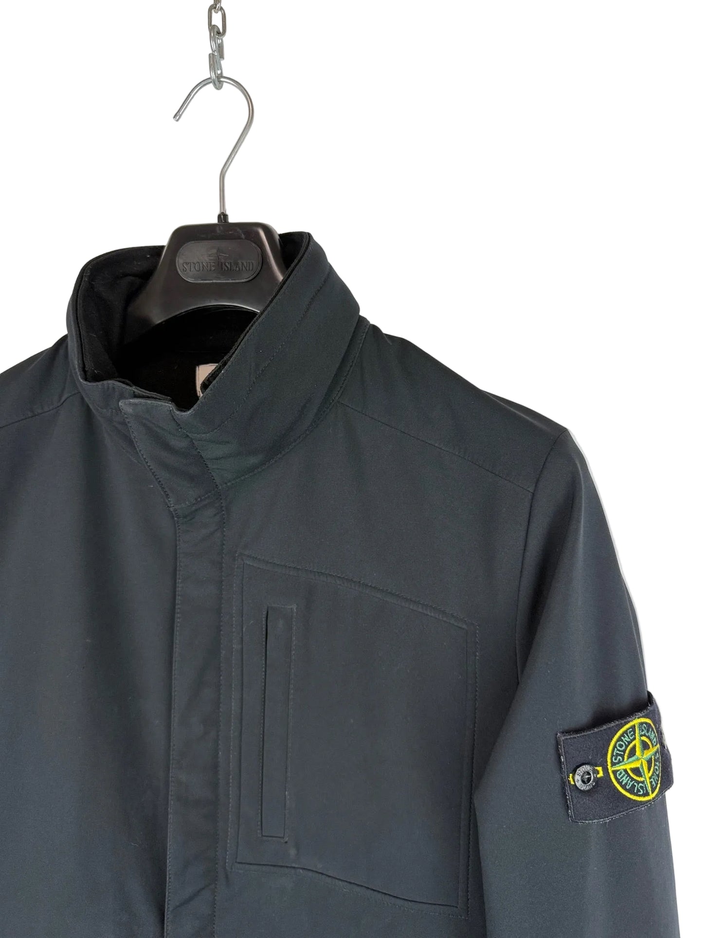 Giacca Soft Shell-R nera con zip e cappuccio Stone Island - Taglia M