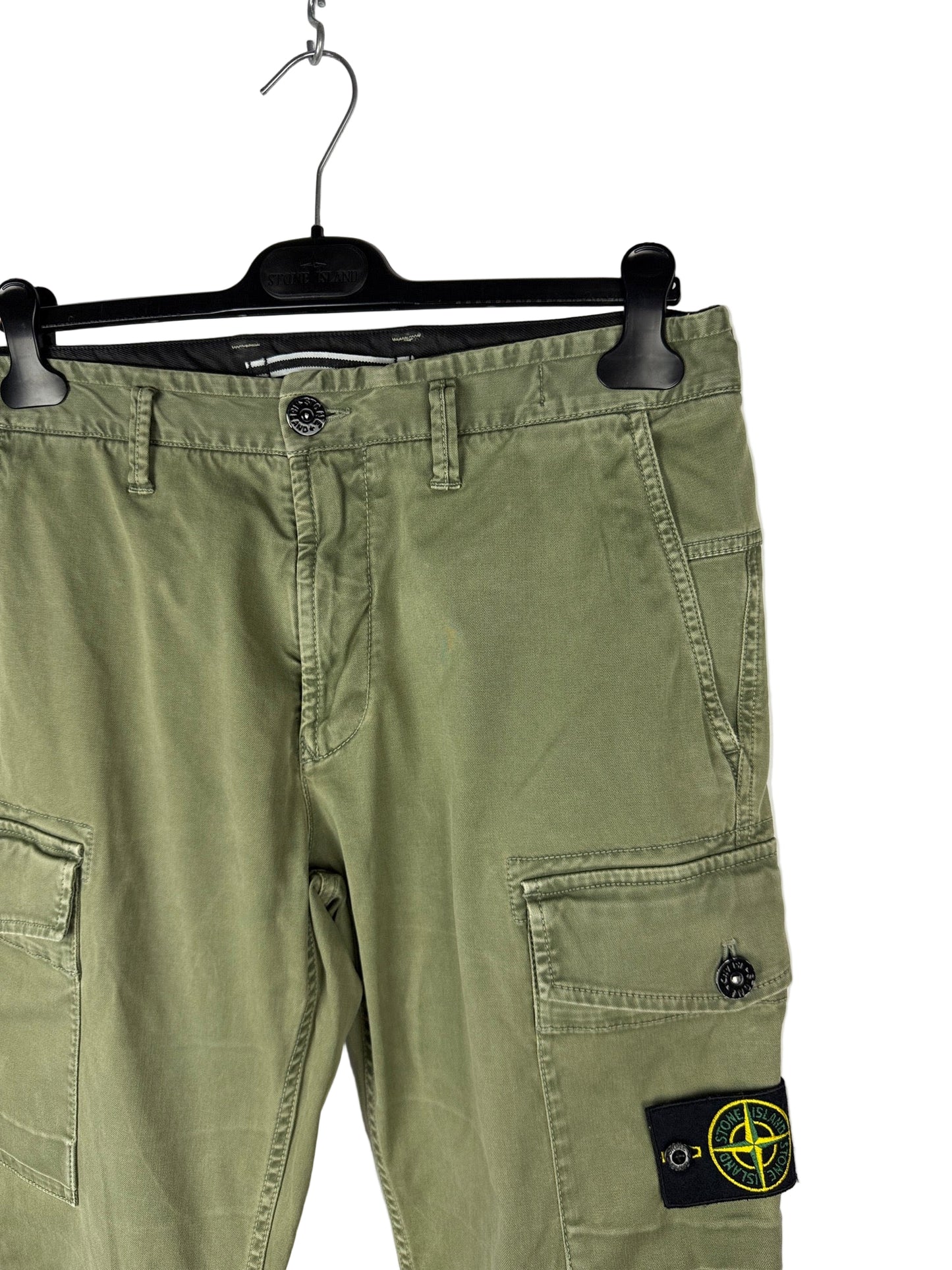 Pantaloni cargo verdi Stone Island - Taglia W31