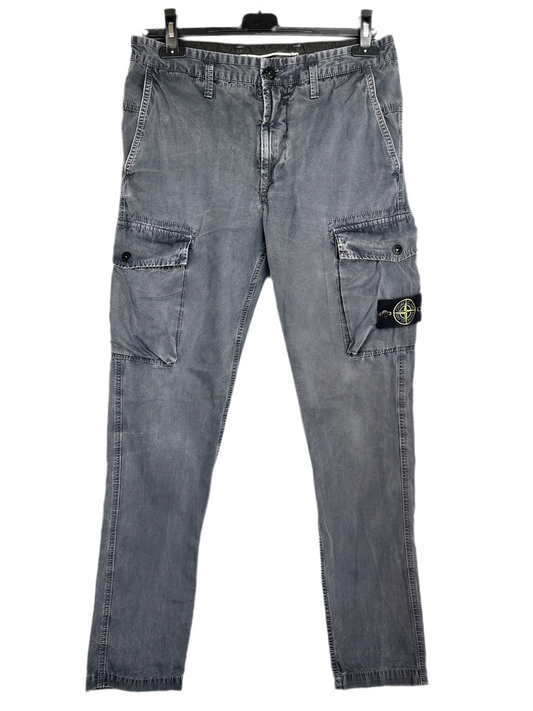 Pantaloni cargo blu Stone Island - Taglia W30