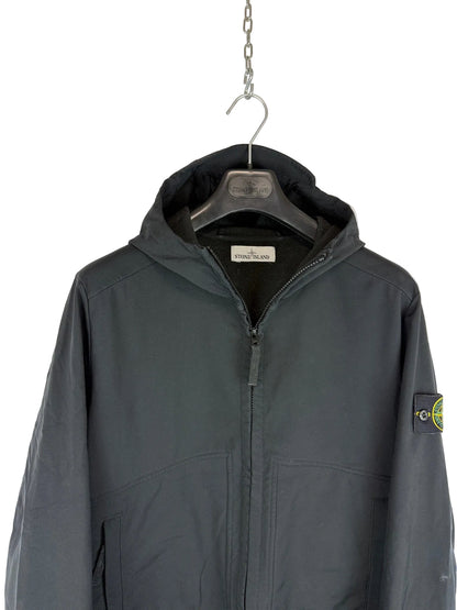 Giacca Soft Shell-R nera con zip e cappuccio Stone Island - Taglia L