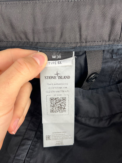 Pantaloni cargo neri Stone Island - Taglia W30