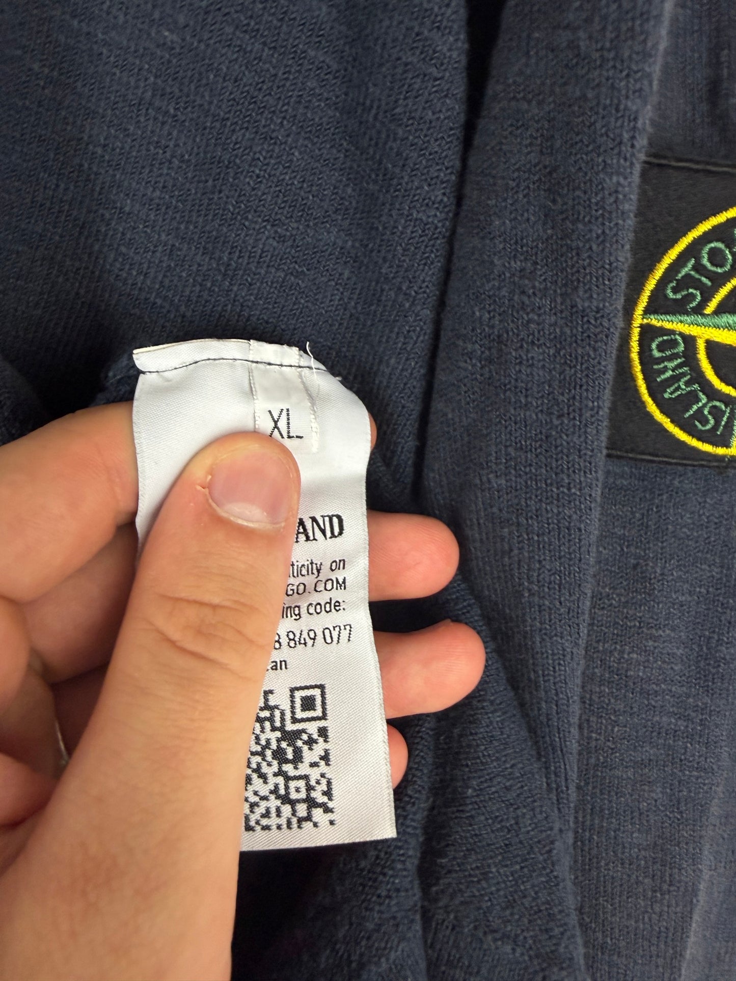 Maglione blu con scollo a V Stone Island - Taglia XL