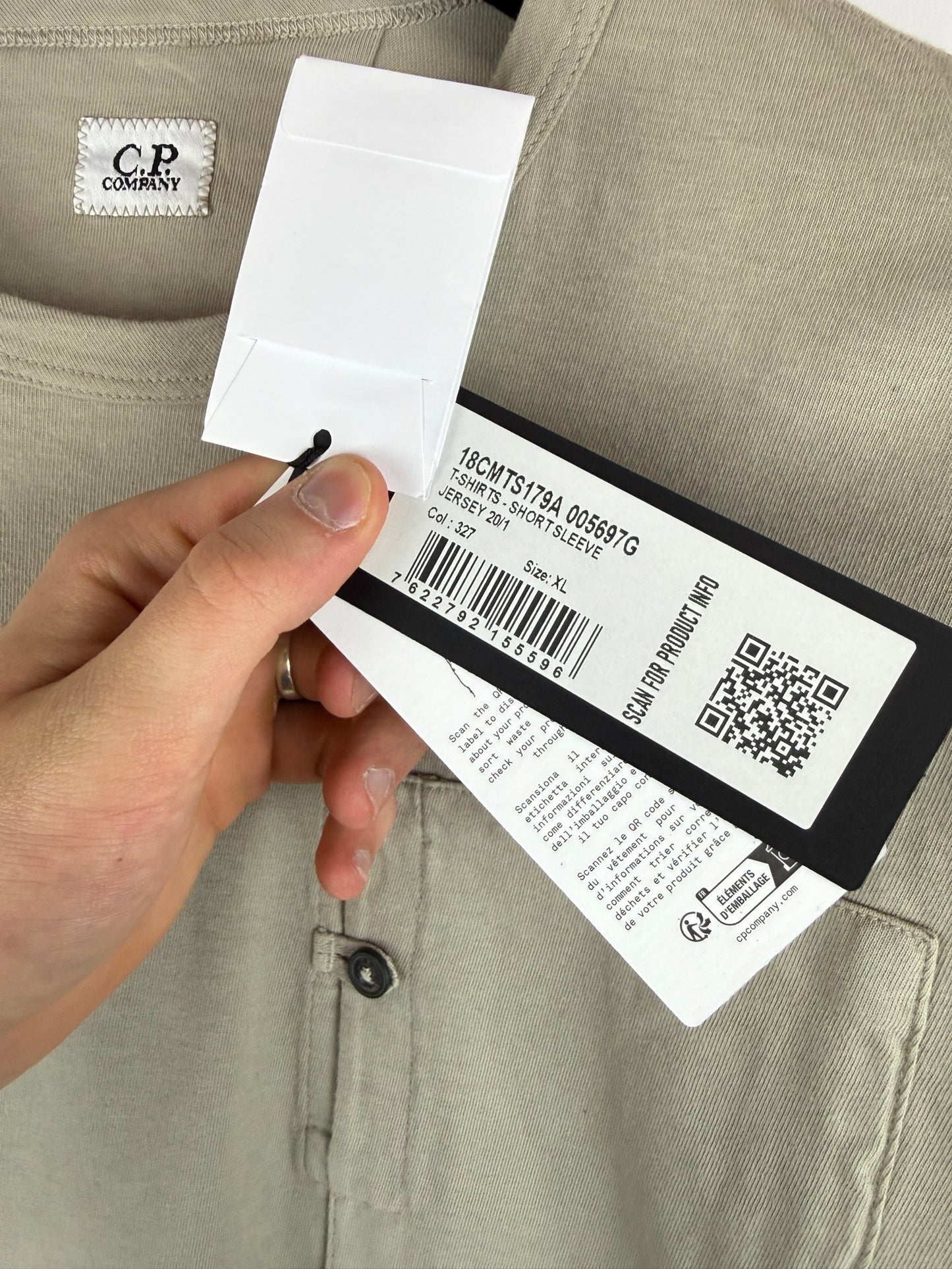 T-shirt grigia con taschino sul petto C.P. Company (nuova con cartellino) - Taglia XL